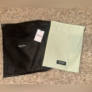 Prada beauty  green mini beauty bag purse 🍋‍🟩